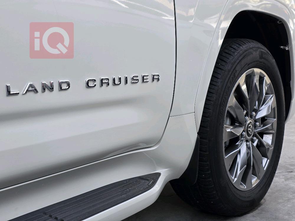 تويوتا لاندكروزر